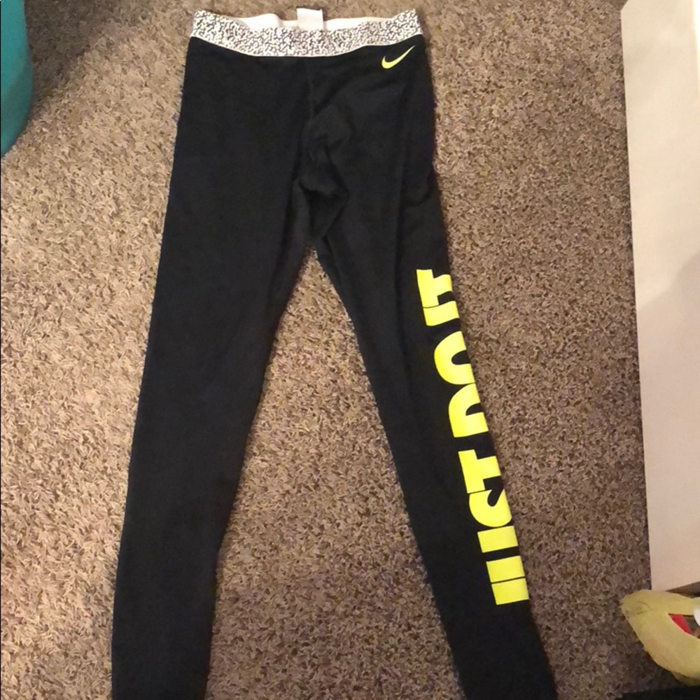 Nike leggings